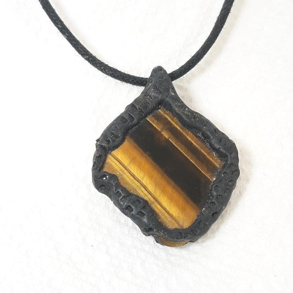 TIGEREYE NECKLACE HAND CRAFTED ORIGINAL DESIGN 26" HEALING GEMSTONE